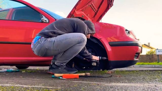 Beating Up My MK4 Golf 1.4?!?! смотреть онлайн