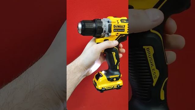 Шуруповерт Dewalt DCD701D2 смотреть онлайн