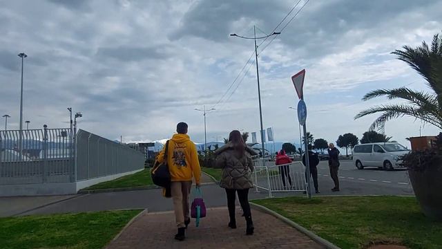 СИРИУС( СОЧИ) ПОСЛЕ ШТОРМА: ИМЕРЕТИНСКУЮ НАБЕРЕЖНУЮ ПЕРЕКРЫЛИ, ИЩЕМ ПРОХОД К МОРЮ #Сочи #сочи2024