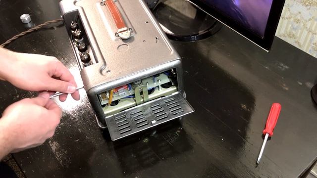 Простой двухтактный ламповый усилитель. Лампы ECC85 и 6П43П. смотреть онлайн