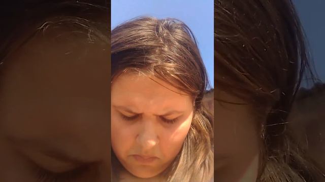 Я около школы жду когда откроется на репетицию делать нечего смотреть онлайн