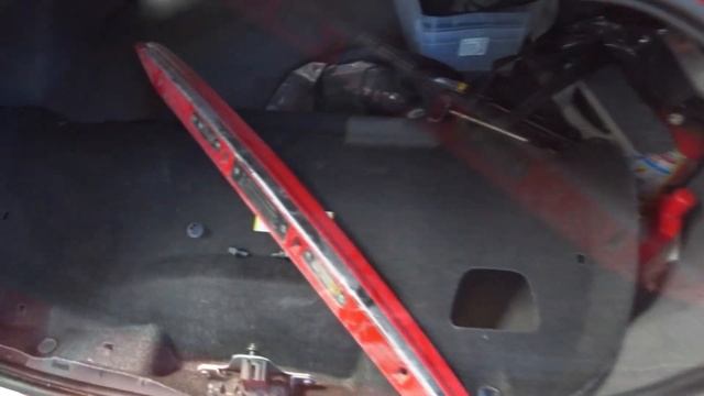 Volvo S40 не открывается багажник смотреть онлайн