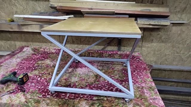 Журнальный столик ЛОФТ на колесиках смотреть онлайн