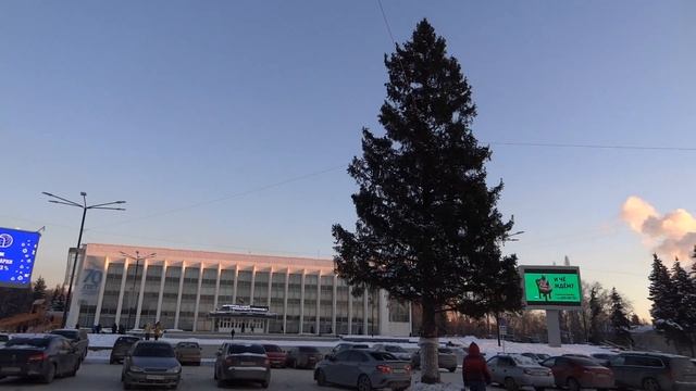 город уфа черниковка машинка\дк умпо. вот такая новогодняя елка стоит :)реклама рутуба .03 12 2022 смотреть онлайн