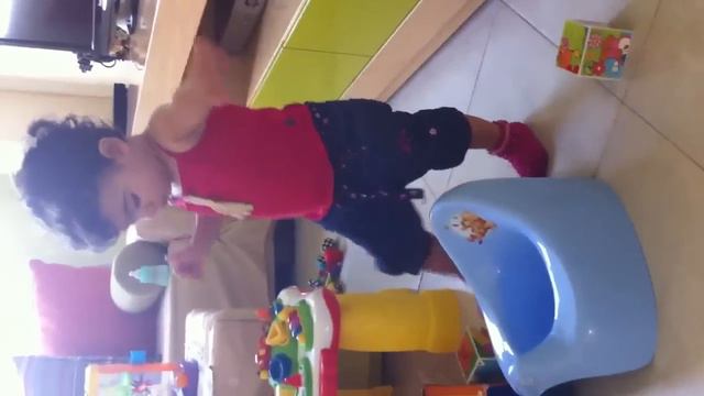 Мая и горшок