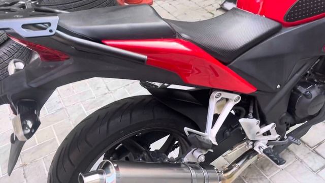 Honda cbr250 в наличии во Владивостоке тел: 89147902682 смотреть онлайн