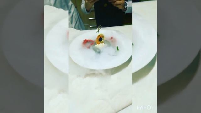 Подача блюд в ресторане смотреть онлайн