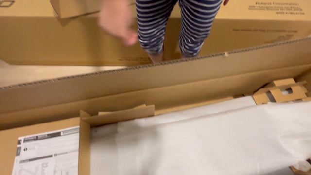 Roland FRP-10 Piano Bundle Unboxing смотреть онлайн