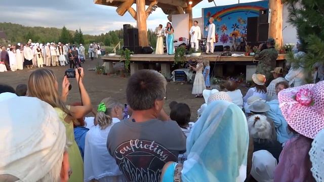 VLOG # 6 Город Солнца Светлана Владимирская, Сергей Тороп, Церковь Последнего завета смотреть онлайн