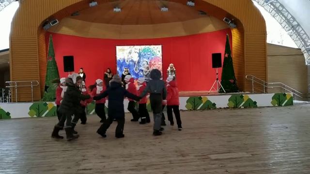 Выступление Вероники в Екатерининском парке 29.01.18 смотреть онлайн