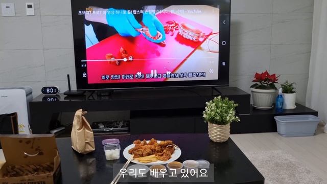 Vlog Korea. Чханён купил лобстеров. Готовим дома#랍스터 смотреть онлайн