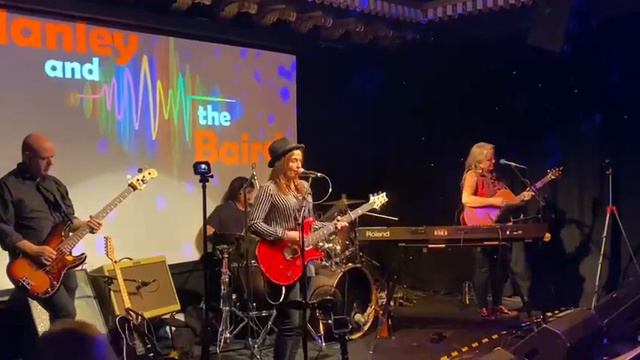 4 on the floor, Hanley and the Baird at the Voodoo Rooms Edinburgh смотреть онлайн
