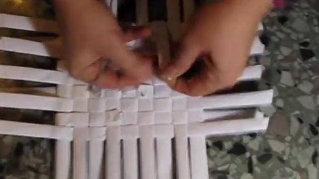 ▬► Плетение из газет квадратного дна Часть II / Basket making смотреть онлайн