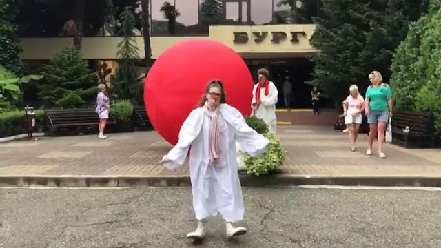 Белые клоуны перед выступлением смотреть онлайн