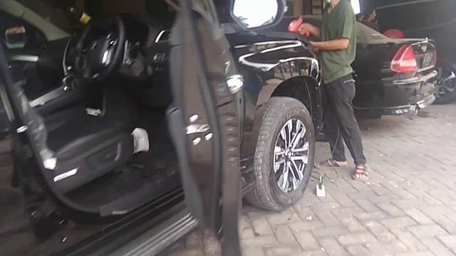 pemasangan mobil pajero terbaru. itam kilat jadi itam dob #oracal #toyota смотреть онлайн