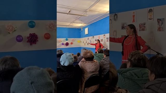 Красивый национальный танец красивой девушки смотреть онлайн