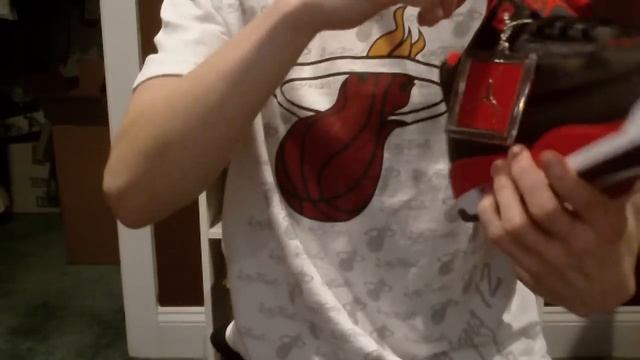 Air Jordan Retro 3 Crimsons Unboxing/Review & Air Jordan Retro 9 Kilroy's (FOR SALE) смотреть онлайн