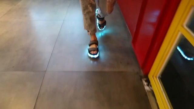 Unclejerry детские сандалии, usb зарядка, светильник, обувь для детей, светящиеся летние сандалии смотреть онлайн