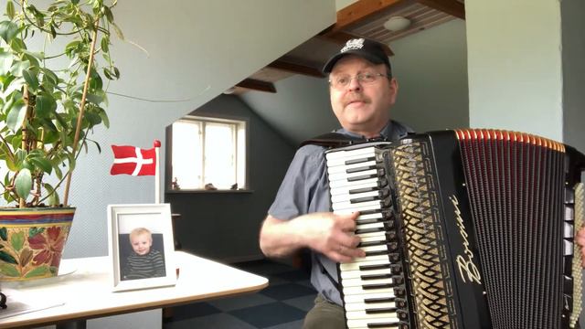 Du er min øjesten af Sven Gyldmark/Viktor Skaarup #146 смотреть онлайн