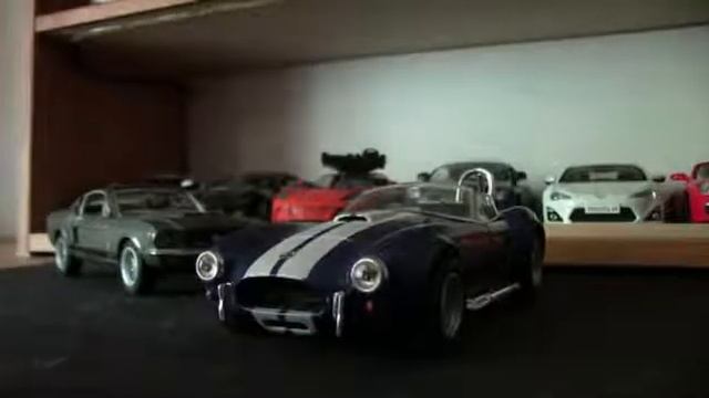 Shelby GT 500 1967 & Shelby Cobra 1965 (Kinsmart) смотреть онлайн