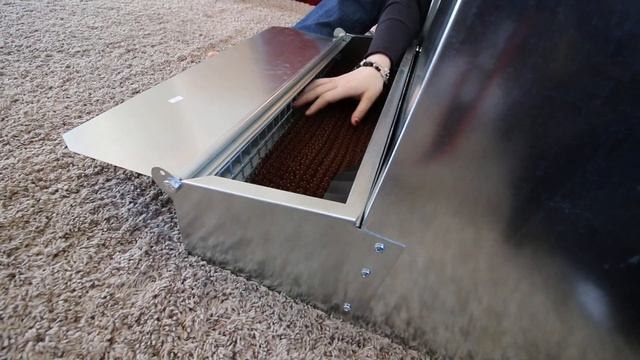 Keep Your Chickens From Eating Their Own Eggs | Hen Gear Nest Box Review смотреть онлайн
