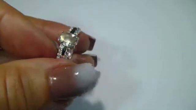 Кольцо с натуральным александритом 1.15 ct Размер 17.75 Серебро 925 смотреть онлайн
