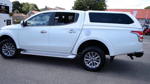 Mitsubishi L200 Double Cab DI-D 178 Barbarian 4WD WV17JJL смотреть онлайн