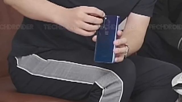 OnePlus 8 Pro - ВЖИВУЮ НА ФОТО! смотреть онлайн