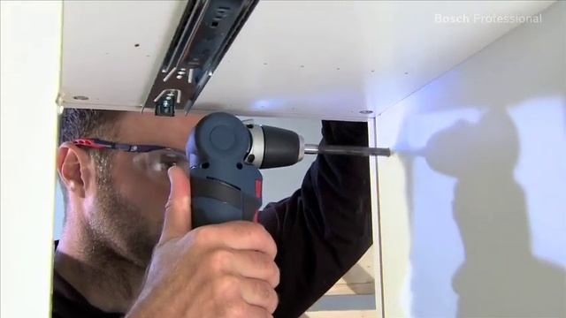 Bosch GWB 10,8 V LI смотреть онлайн