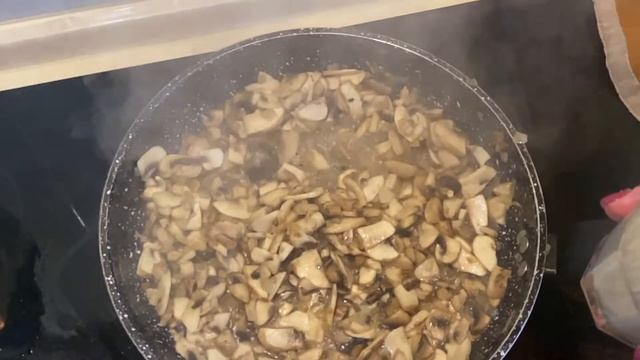 ТЕФТЕЛИ под СЛИВОЧНО - ГРИБНЫМ СОУСОМ?/ #тефтели, #тефтелисгрибнымсоусом, #всеполучится