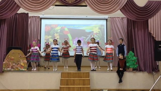 Коллектив 1в класса МБОУ лицей 4 г.Красногорск "Стрекоза и муравей" смотреть онлайн