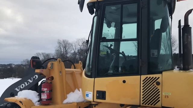 Hjullastare VOLVO L35B PRO смотреть онлайн