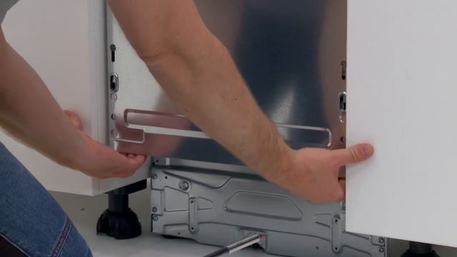 How to install your Electrolux 45cm Dishwasher Under the Worktop installation смотреть онлайн