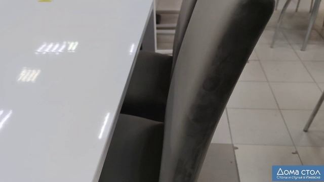 Стол "Премьер ЛЮКС" (глянцевый HPL-пластик) и стулья "Генри" из массива березы смотреть онлайн