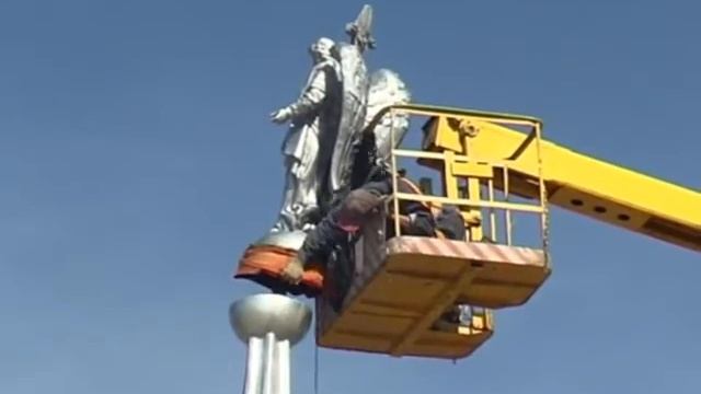 Установка Ангела Хранителя на площади Лабинска 19 09 06 смотреть онлайн