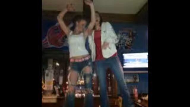 GIT DOWN START, TABBY AND SKITTIEsKIT смотреть онлайн