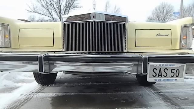 1978 Lincoln Continental Mark V headlight door operation and some revving смотреть онлайн