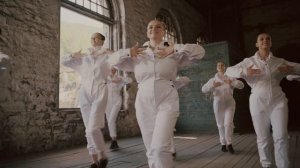 Зажигательный танец от врачей стоматологической клиники Зубной Стандарт