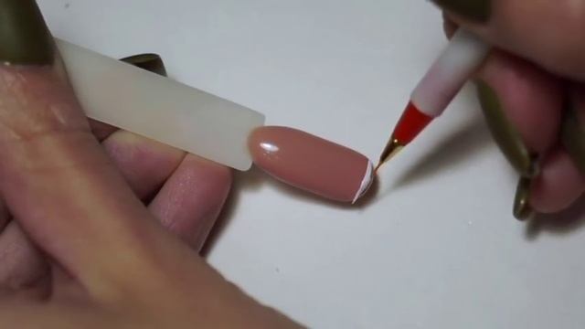 Самый простой способ создания французского маникюра | Как легко нарисовать "улыбку" смотреть онлайн