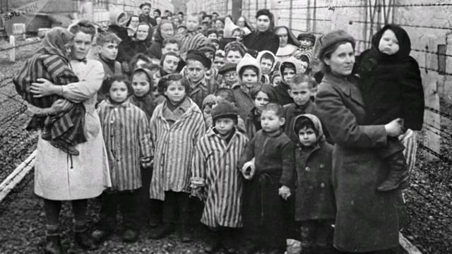 С. Михалков "Детский ботинок", читает воспитатель Гавриличева Н.С., ДО 1 смотреть онлайн