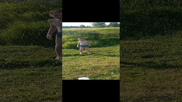 Лето наступило теперь можно купаться.