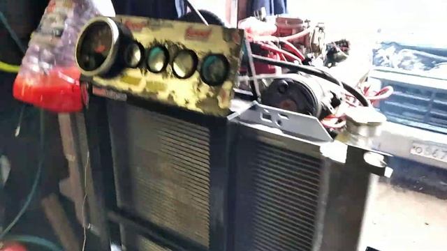 Ford 302 Windsor. GT-40 heads, X303 camshaft. Open headers смотреть онлайн