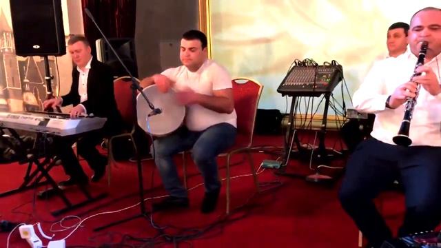 Gagul Petrosyan klarnet & Yurik Karapetyan dhol - Vanahushi + Hovoi par + Par смотреть онлайн