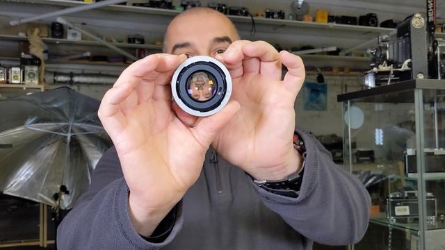 F/1.4 на Вашому об'єктиві - це діафрагма, апертура чи світлосила? смотреть онлайн