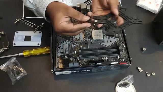 ?COOLER MASTER HYPER H410R RGB UNBOXING & INSTALLATION / BEST BUDGET CPU COOLER / FOR AMD AND INTEL смотреть онлайн