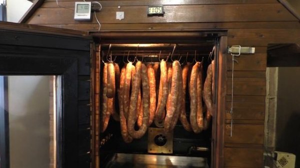 Колбаса Киевская высшего сорта Копчёно варёная колбаса Такая колбаса вкуснее чем в магазине