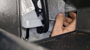 Замена салонного фильтра Peugeot Partner,Citroen Berlingo,Opel Combo 2019-2022