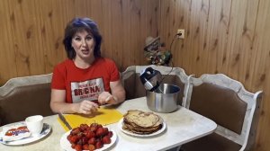 Дамский каприз.  Блинчики с клубникой.