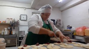 83 серия ВСЁ ТЕ-ЖЕ БУЛОЧКИ..mp4