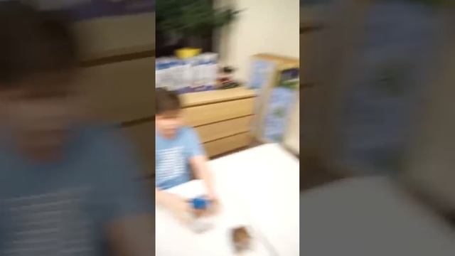 ЛАЙФХАК: Как найти телефон у учеников смотреть онлайн